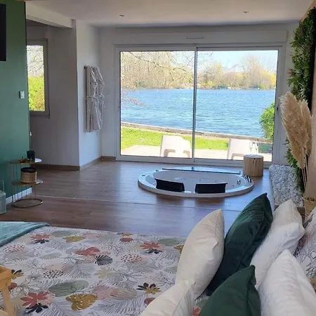 Les Secrets Du מלון אהבה *